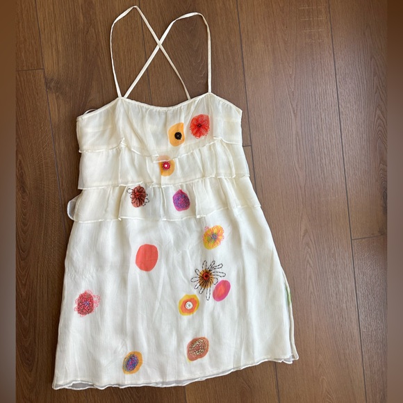 Tocca 100% Silk Cream Dress with Colorful Floral Accents and flowy layers - Picture 5 of 13